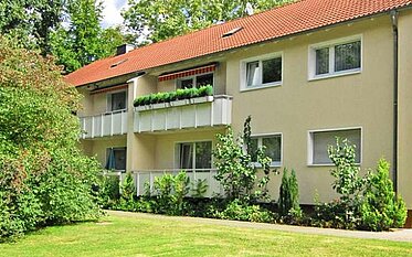 Rückansicht mit Balkonen eines unserer Mietobjekte in Duisburg-Walsum 1