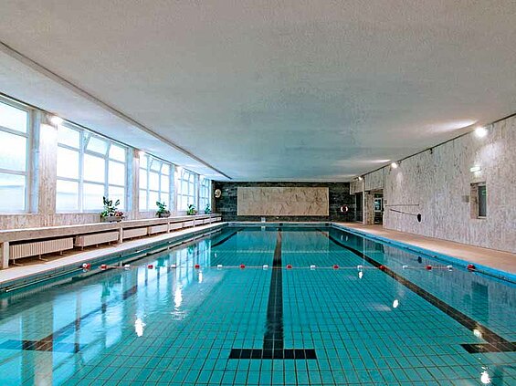Schwimmbad für unsere Mietwohnungen in Bergheim-Zieverich