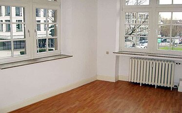 Wohnzimmer einer unserer Mietwohnungen in Duisburg-Ruhrort